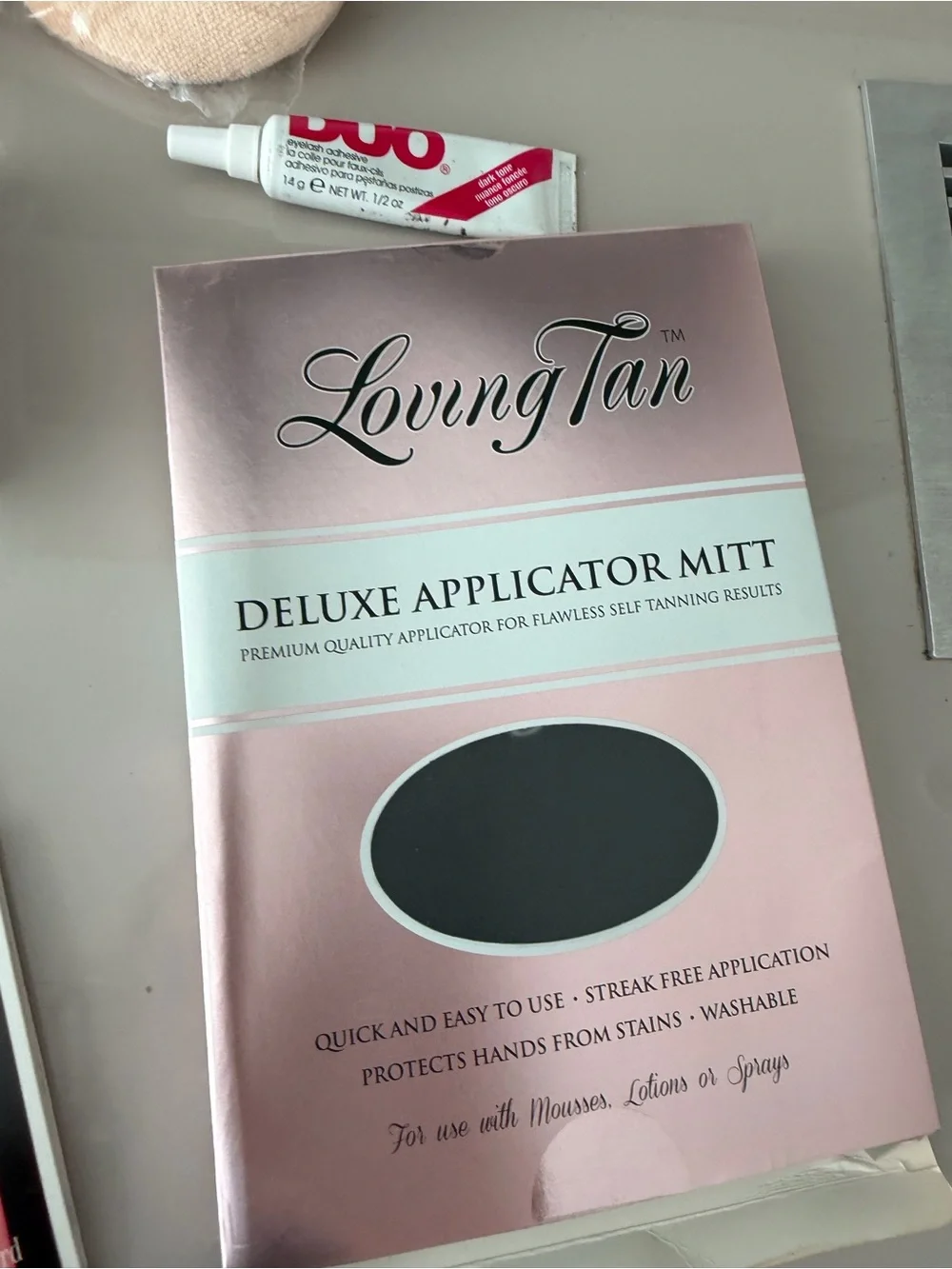 🗽Assorted Makeup Items - Self-Tanning Applicator / Clarins Eye Lift / Lash Glue